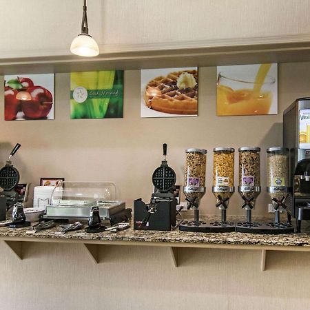 Flamingo Hotel Medicine Hat Luaran gambar