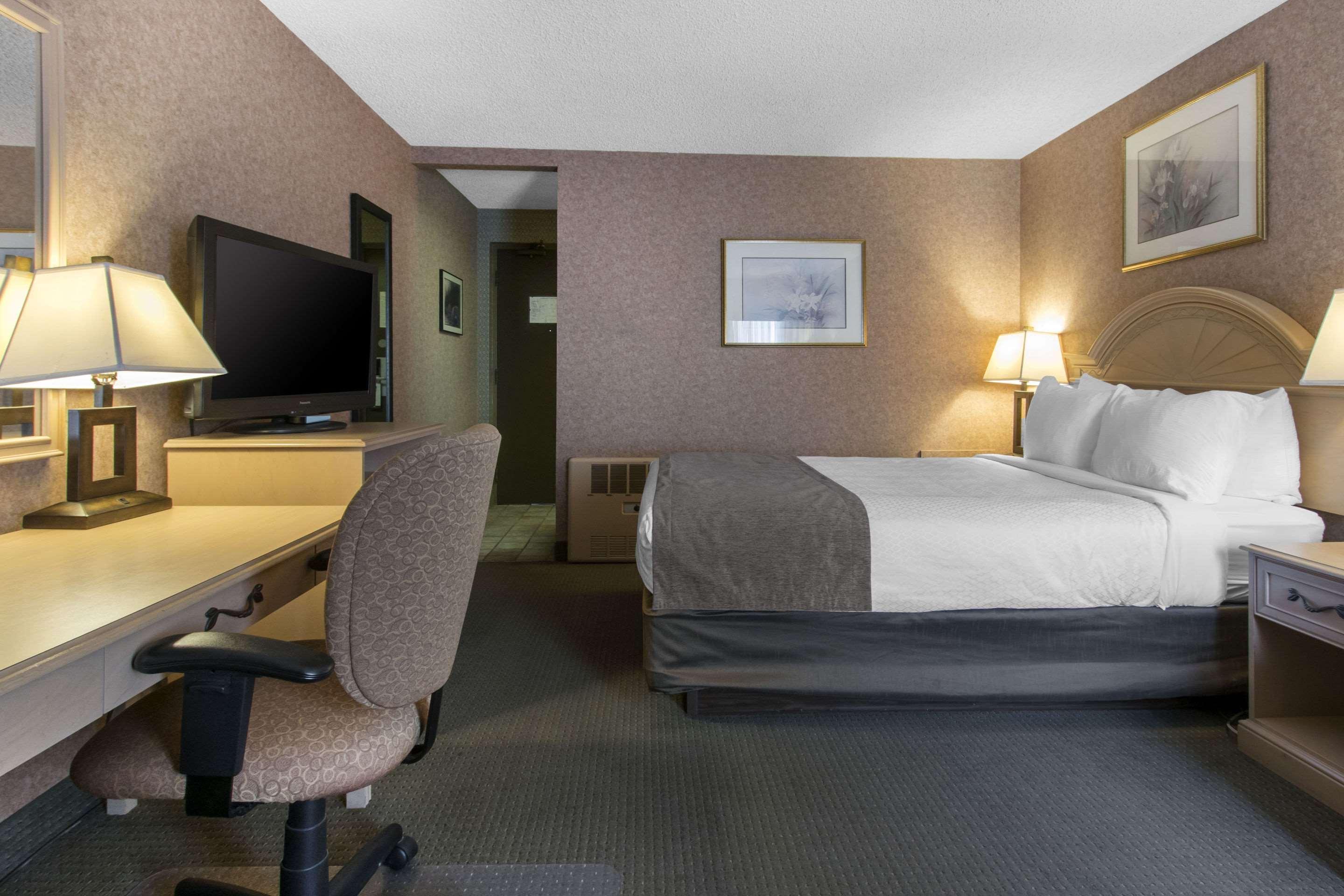 Flamingo Hotel Medicine Hat Luaran gambar
