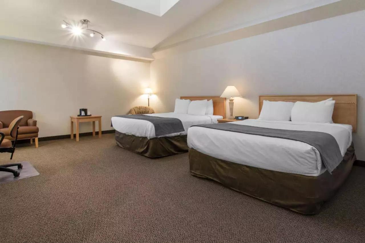 Flamingo Hotel Medicine Hat Luaran gambar