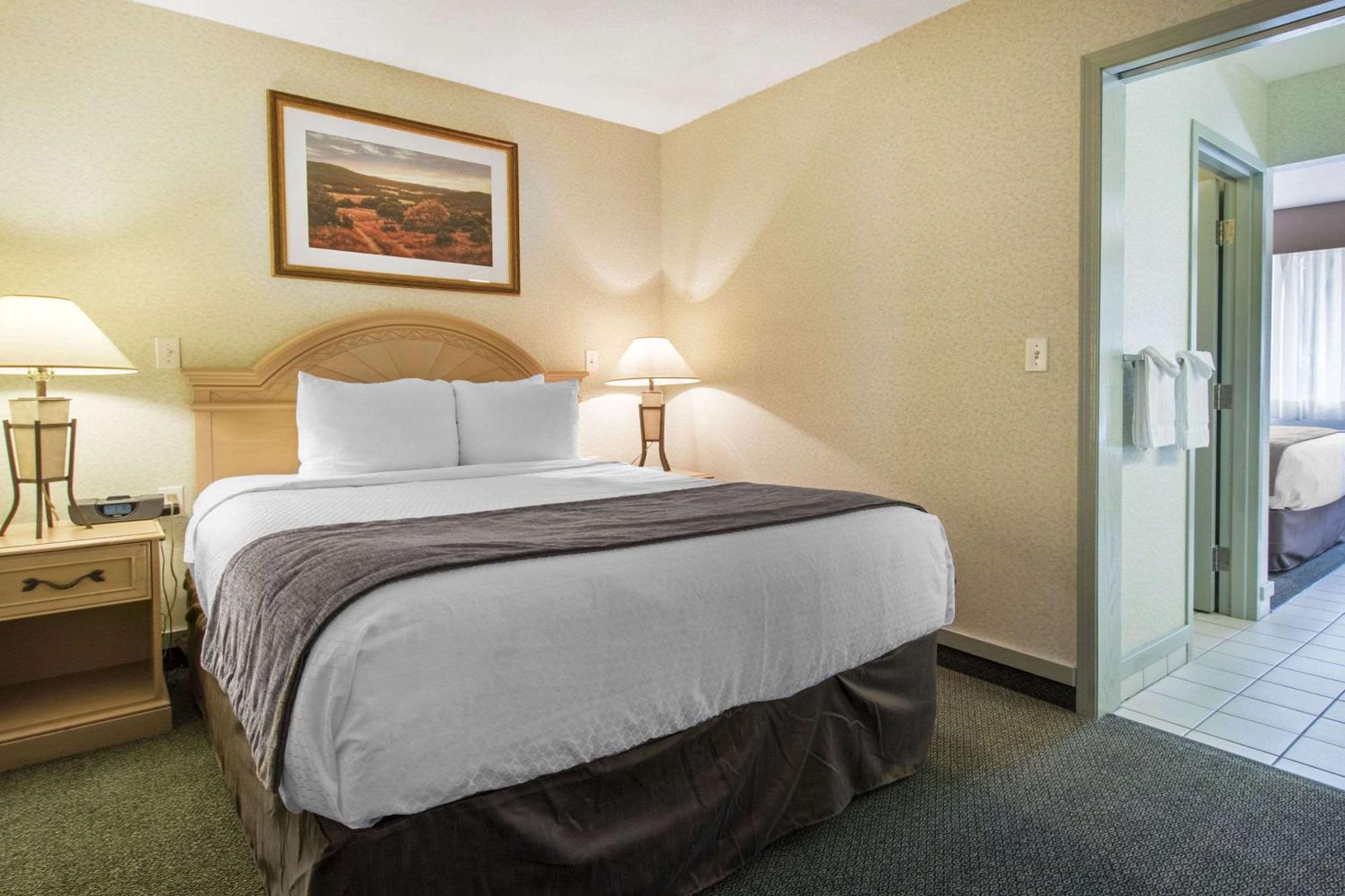 Flamingo Hotel Medicine Hat Luaran gambar