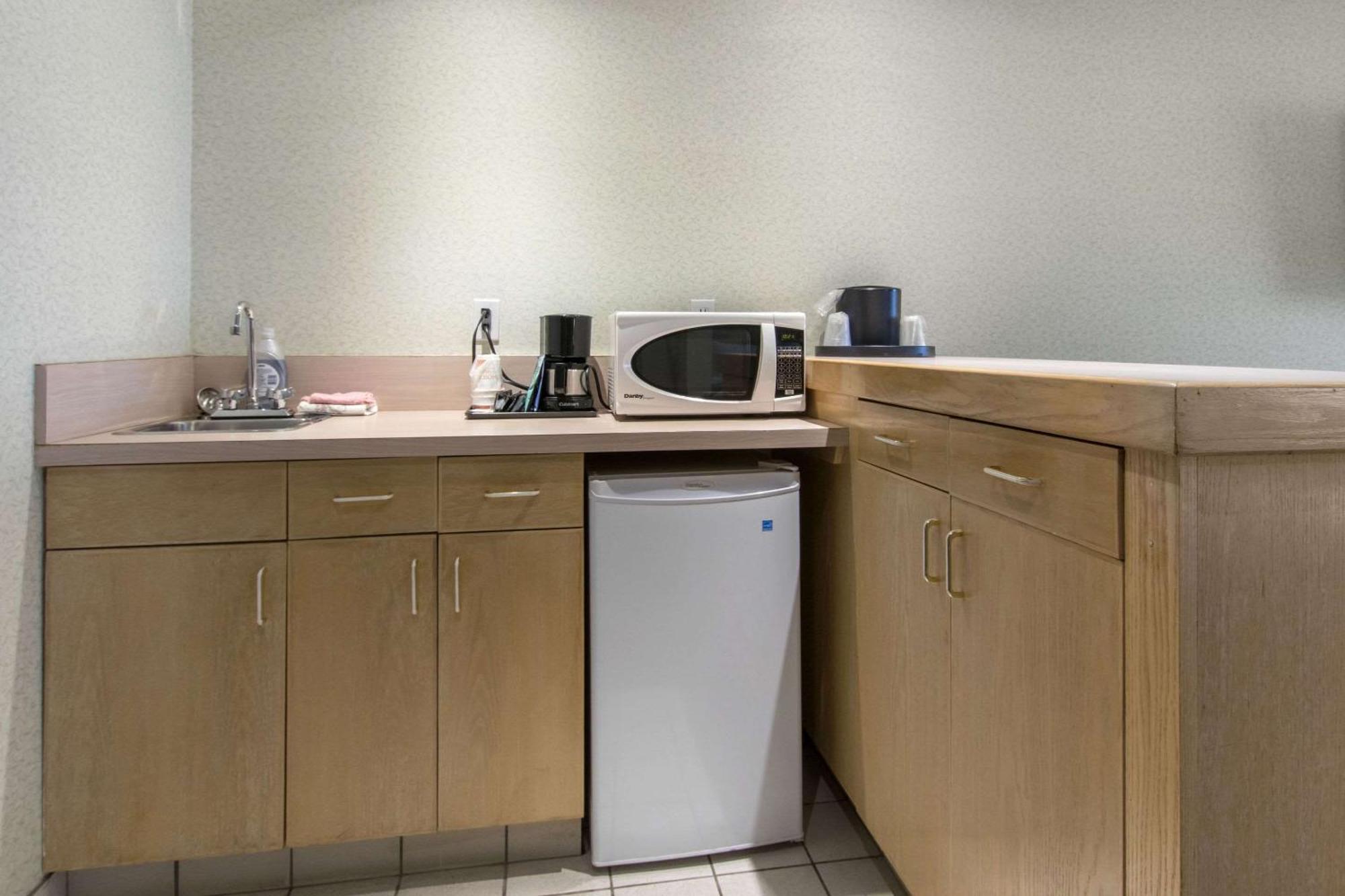 Flamingo Hotel Medicine Hat Luaran gambar