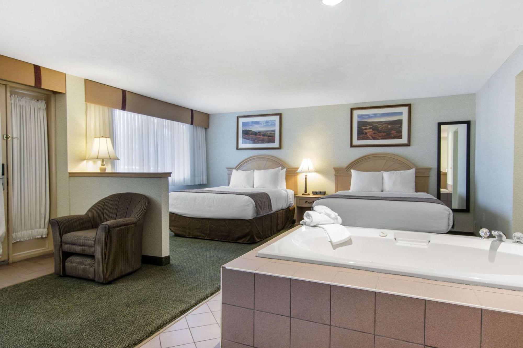 Flamingo Hotel Medicine Hat Luaran gambar