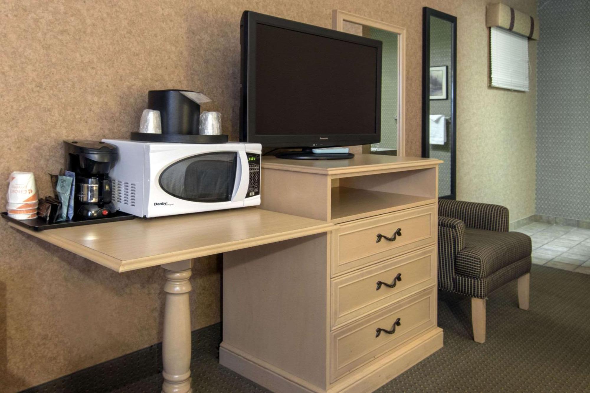 Flamingo Hotel Medicine Hat Luaran gambar